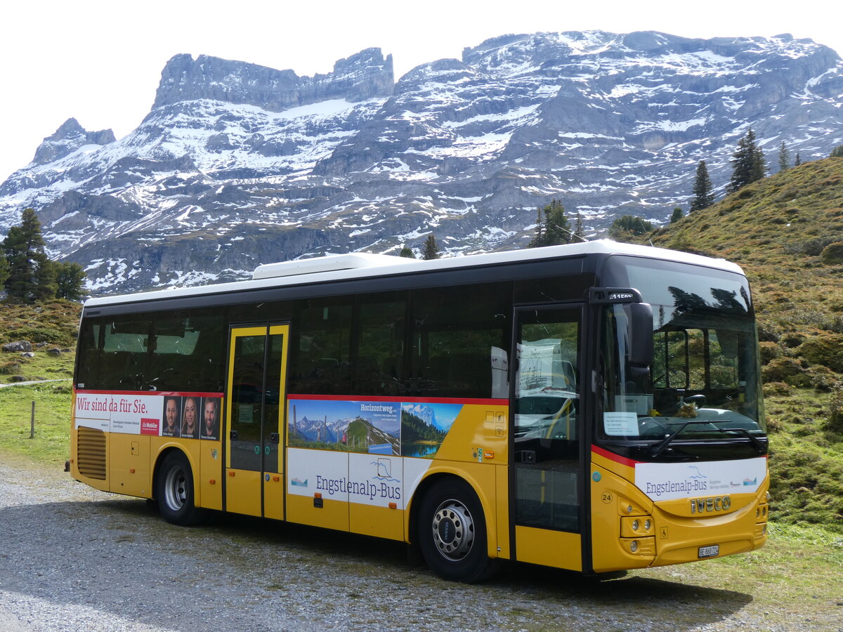 (267'457) - Flck, Brienz - Nr. 24/BE 868'724/PID 11'593 - Iveco am 22. September 2024 auf der Engstlenalp (Einsatz Engstlenalp-Bus) 