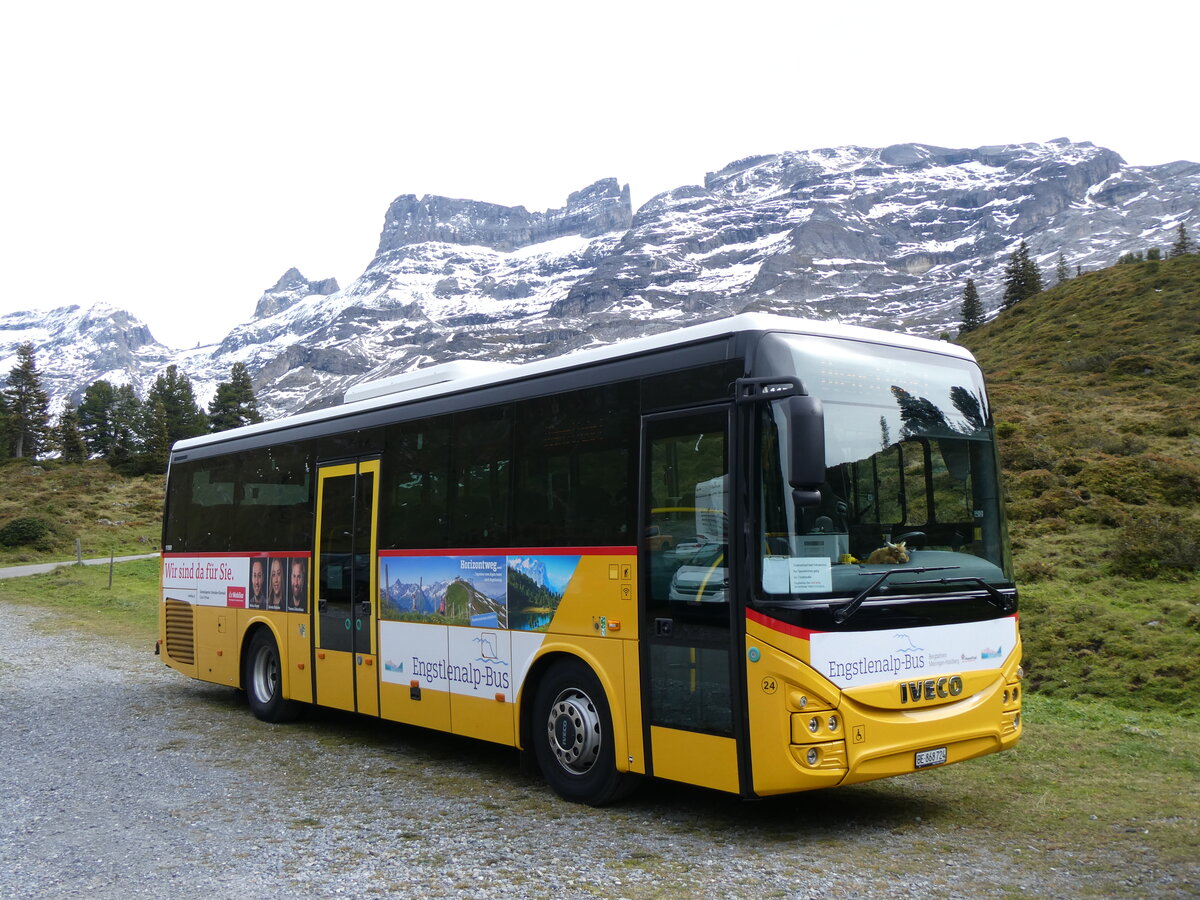 (267'469) - Flck, Brienz - Nr. 24/BE 868'724/PID 11'593 - Iveco am 22. September 2024 auf der Engstlenalp (Einsatz Engstlenalp-Bus)