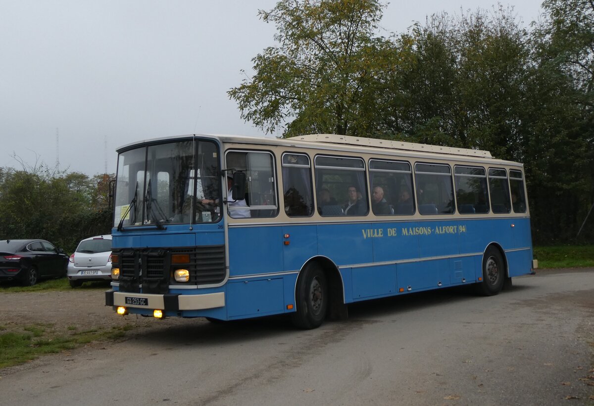 (268'677) - Ville de Maisons-Alfort, Maisons-Alfort (ECM) - Nr. 26/GX 253 GC - Renault am 26. Oktober 2024 in Kintzheim, Cigoland