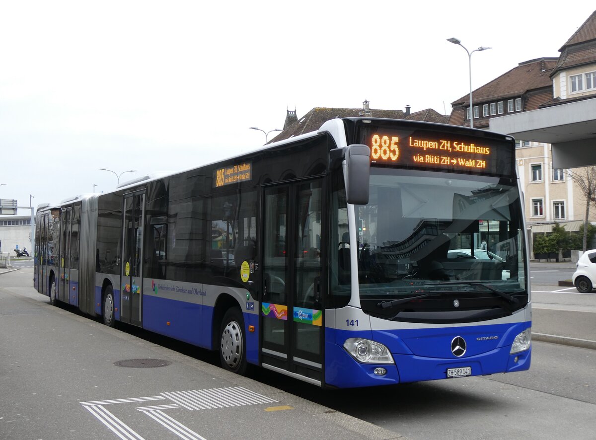 (269'828) - VZO Grningen - Nr. 141/ZH 589'141 - Mercedes am 12. Dezember 2024 beim Bahnhof Rapperswil