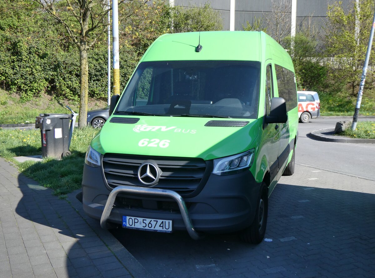 (273'545) - Aus Polen: GTV Bus, Ozimek - Nr. 626/OP 5674U - Mercedes am 3. April 2025 in Bottrop, Raststtte