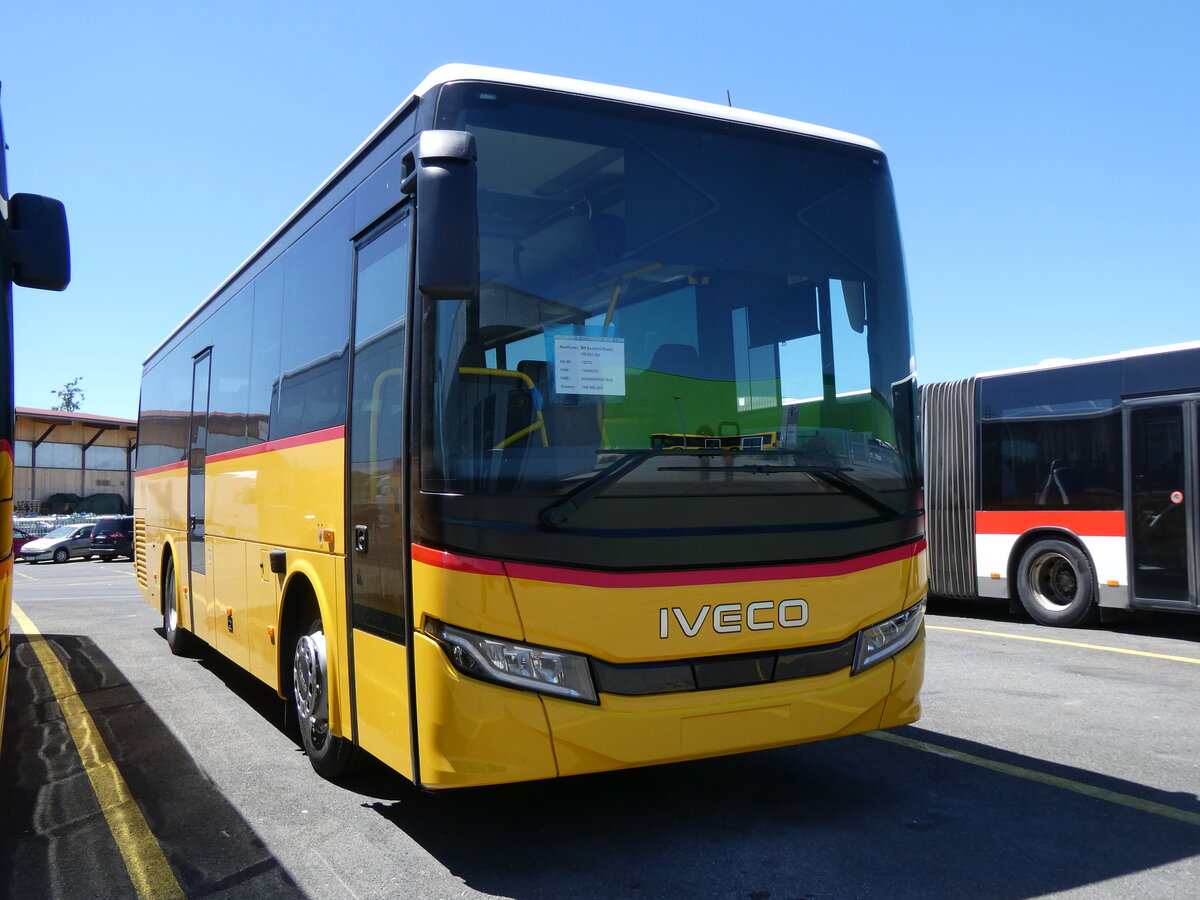 (277'305) - CarPostal Ouest - PID 12'275 - Iveco am 28. Juni 2025 in Kerzers, Interbus