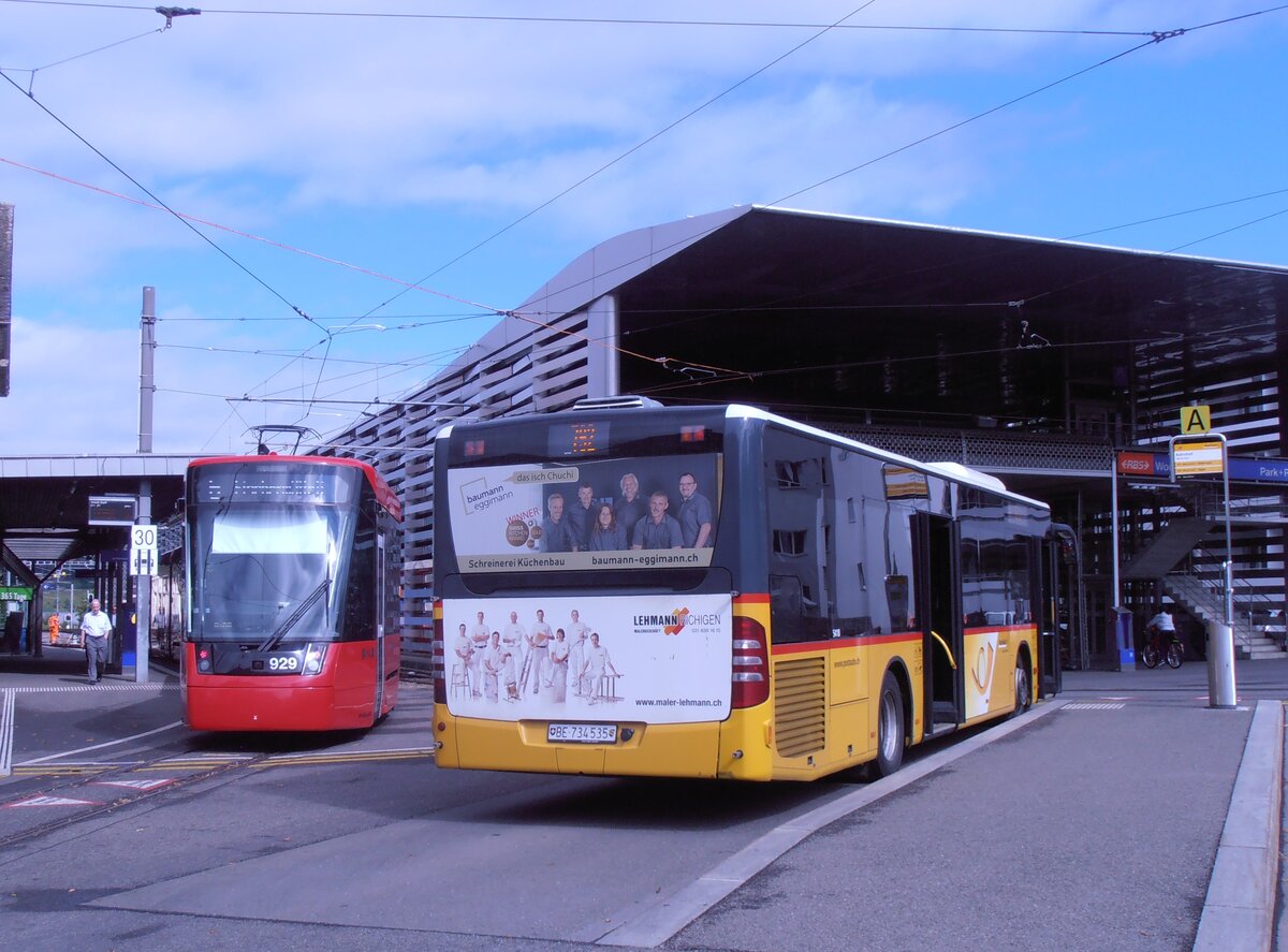 (277'882) - PostAuto Bern - Nr. 535/BE 734'535/PID 5418 - Mercedes am 17. Juli 2025 beim Bahnhof Worb Dorf