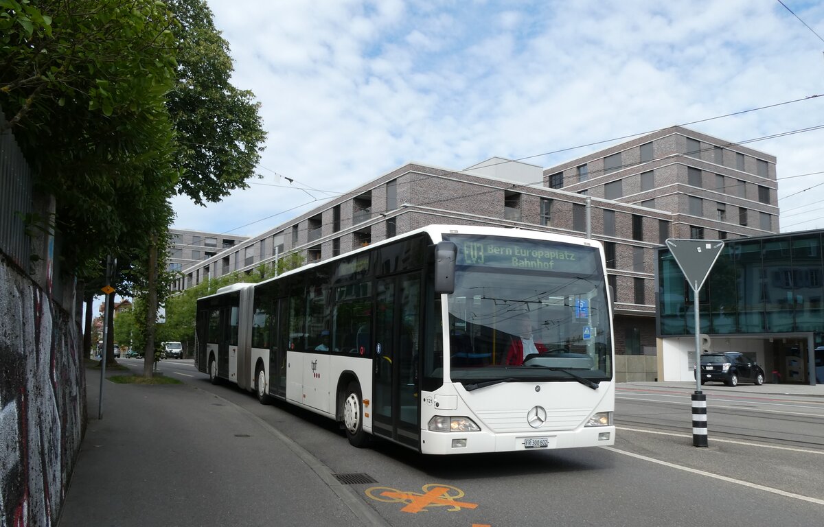 (278'239) - Wieland, Murten - Nr. 121/FR 300'602 - Mercedes (ex Interbus, Yverdon Nr. 211; ex BVB Basel Nr. 792; ex VZO Grningen Nr. 24) am 30. Juli 2025 beim Bahnhof Bern Europaplatz