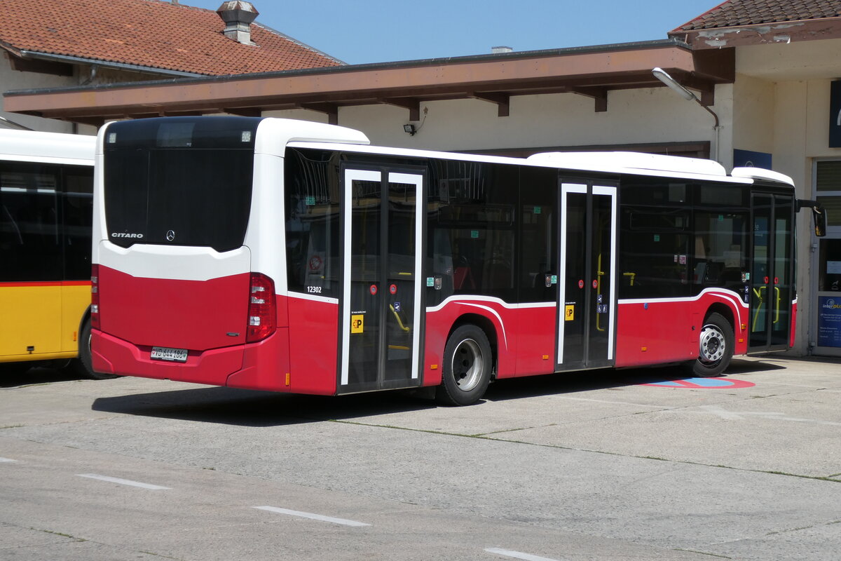 (278'745) - CarPostal Ouest - VD 644'186/PID 12'302 - Mercedes (ex Wiener Linien, A-Wien Nr. 8120) am 9. August 2025 in Yverdon, Garage 