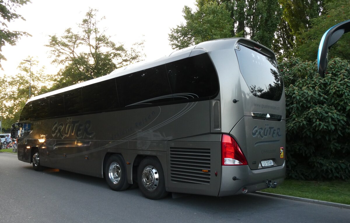 (278'797) - Grter, Hochdorf - Nr. 8/LU 15'748 - Neoplan am 9. August 2025 in Thun, Strandbad