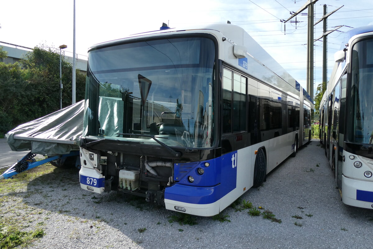 (280'029) - TL Lausanne - Nr. 879 - Hess/Hess Gelenktrolleybus am 6. September 2025 in Kerzers, Interbus (280'029) - TL Lausanne - Nr. 879 - Hess/Hess Gelenktrolleybus am 6. September 2025 in Kerzers, Interbus