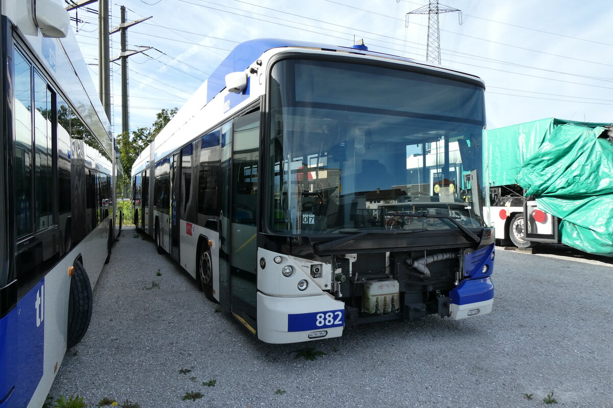 (280'030) - TL Lausanne - Nr. 882 - Hess/Hess Gelenktrolleybus am 6. September 2025 in Kerzers, Interbus (280'030) - TL Lausanne - Nr. 882 - Hess/Hess Gelenktrolleybus am 6. September 2025 in Kerzers, Interbus