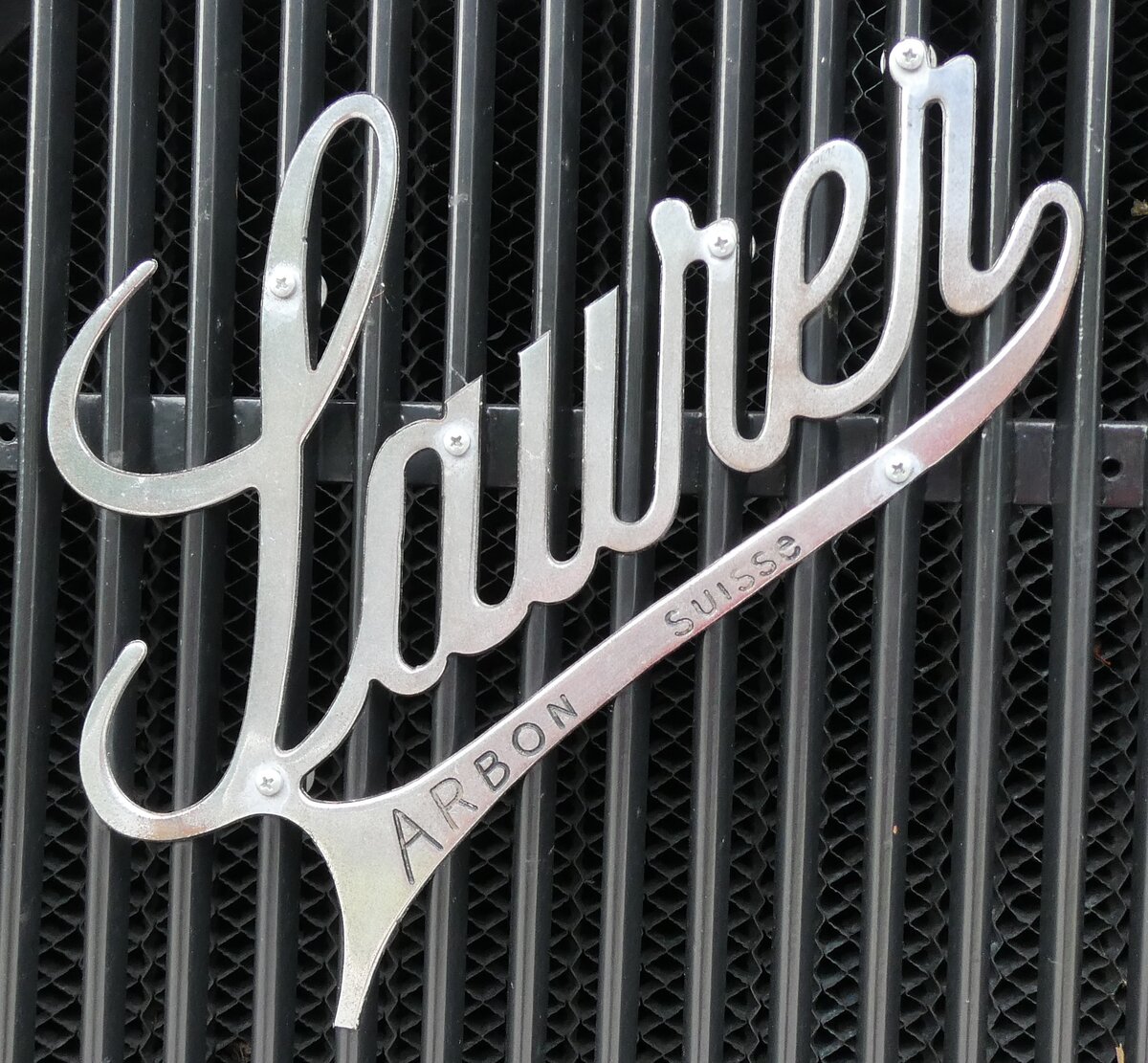 (280'396) - Logo - Saurer - am 13. September 2025 in Iragna, Riviera (280'396) - Logo - Saurer - am 13. September 2025 in Iragna, Riviera