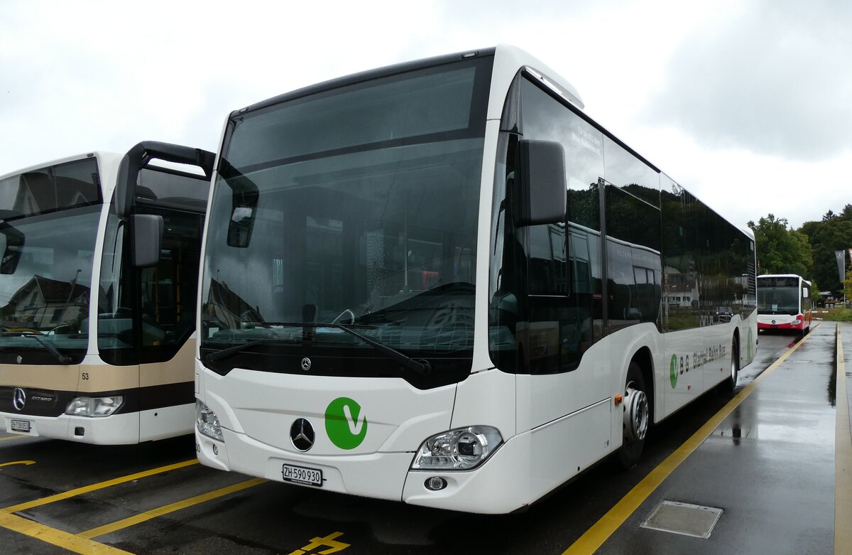 (280'759) - Maag, Kloten - Nr. 30/ZH 590'930 - Mercedes am 27. September 2025 in Winterthur, Daimler Buses (280'759) - Maag, Kloten - Nr. 30/ZH 590'930 - Mercedes am 27. September 2025 in Winterthur, Daimler Buses