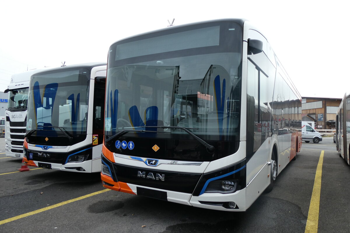 (282'004) - Genve-Tours, Genve - (3Z01) - eMAN am 1. November 2025 in Kerzers, Interbus