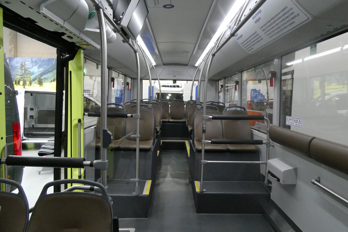 (282'147) - VBZ Zrich - Nr. 184 - eHess am 7. November 2025 in Bern, transport.ch (Innenaufnahme)