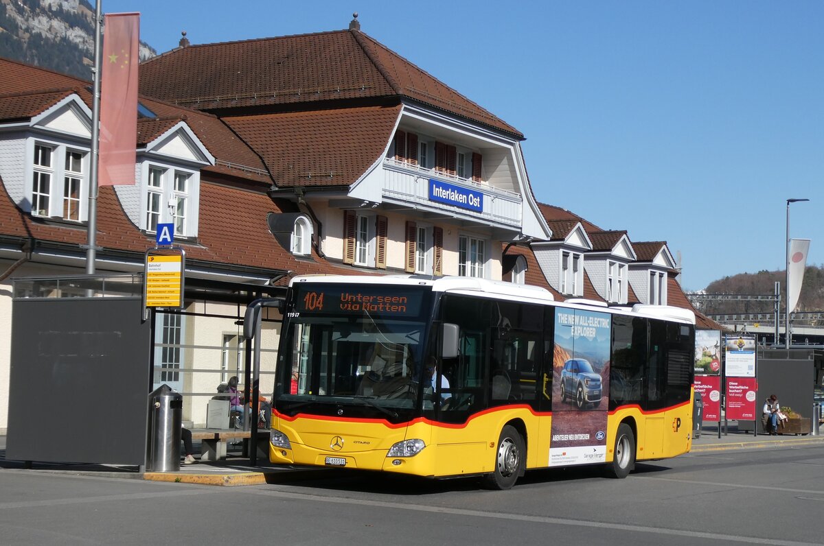 (285'196) - PostAuto Bern - BE 610'531/PID 11'947 - Mercedes am 3. M�rz 2026 beim Bahnhof Interlaken Ost