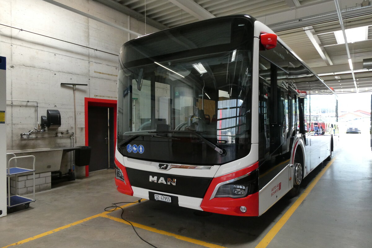 (286'874) - AAGS Schwyz - Nr. 8/SZ 13'808 - Mercedes am 9. Mai 2026 in Ibach, Busdepot