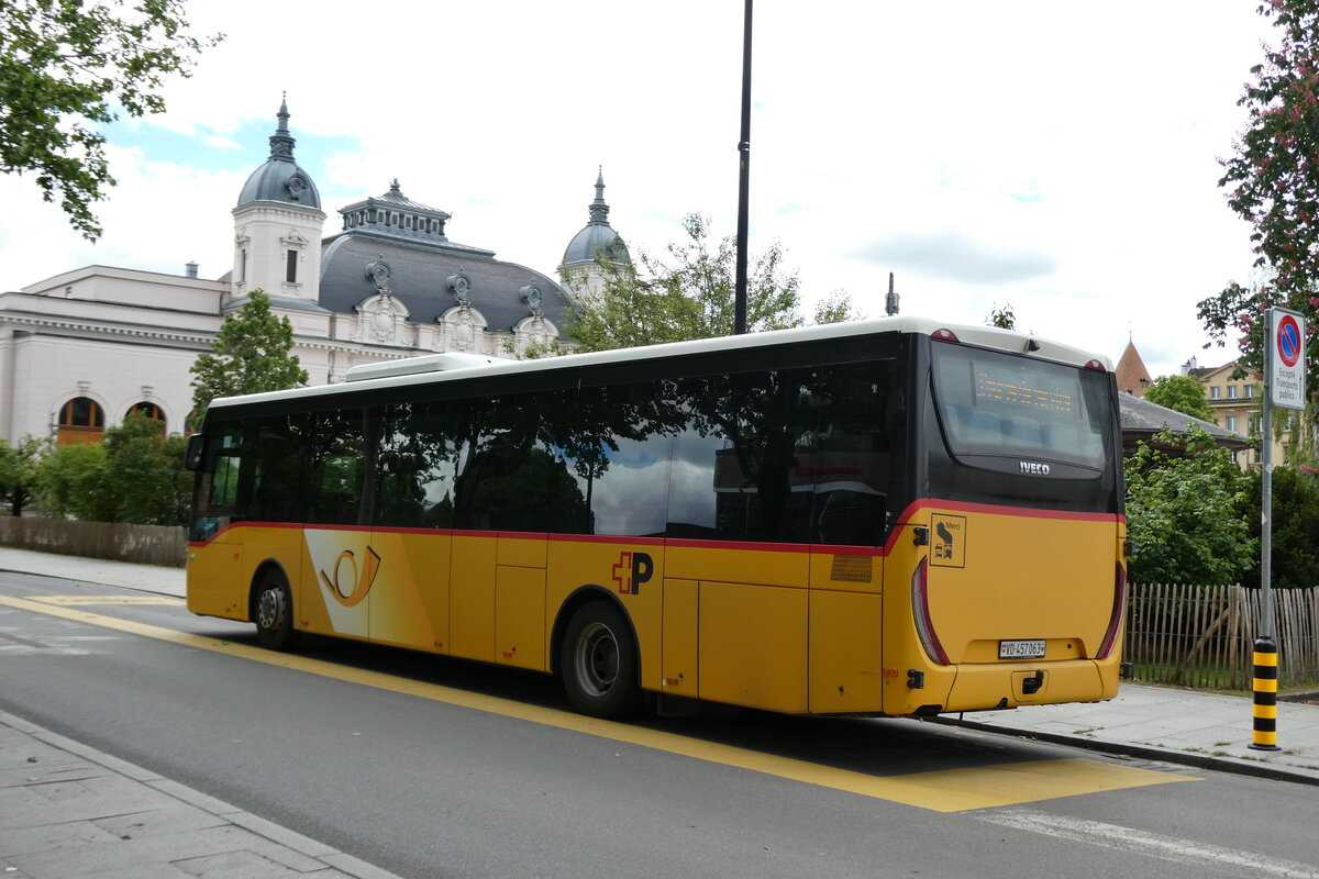 (287'020) - CarPostal Ouest - VD 457'063/PID 11'225 - Iveco am 16. Mai 2026 beim Bahnhof Yverdon