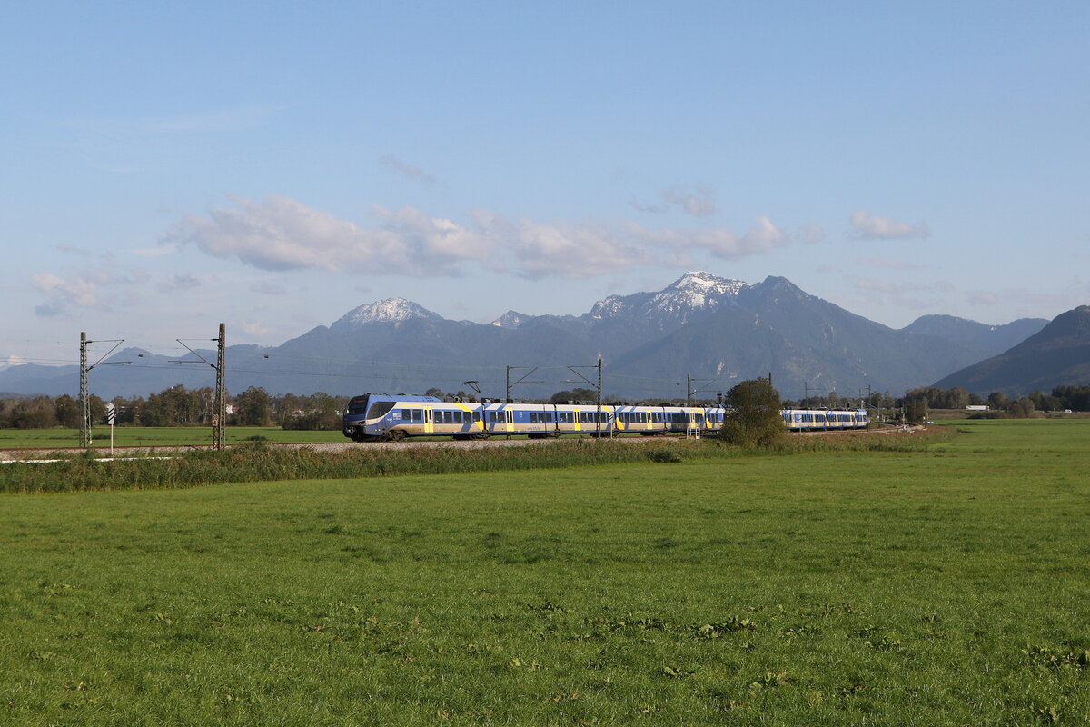 430 020 und 430 026 waren am 18. September 2024 bei Weisham in Richtung Mnchen unterwegs.