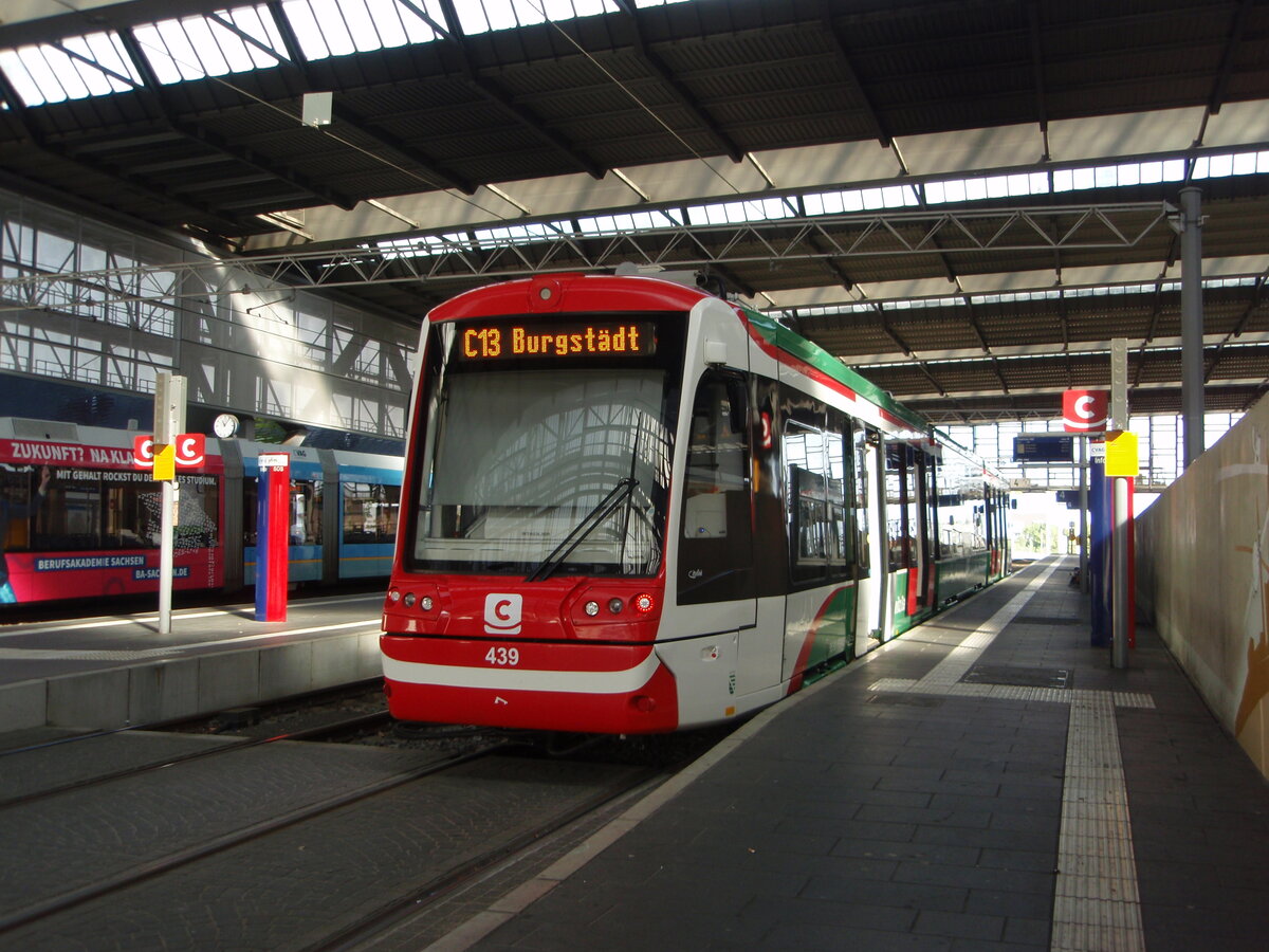 439 der City-Bahn Chemnitz als C 13 Chemnitz Technopark - Burgstdt in Chemnitz Hbf. 25.09.2021