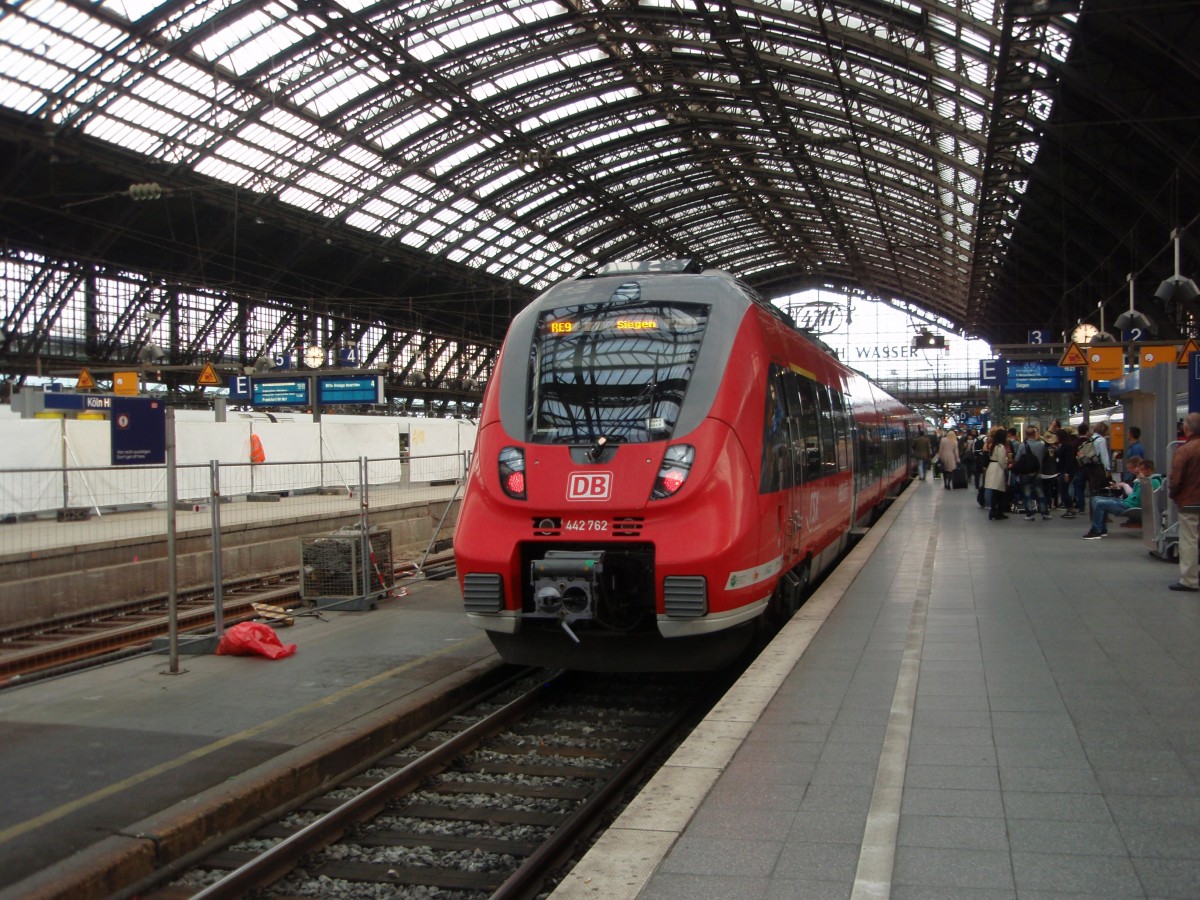 442 762 als RE 9 Aachen Hbf - Siegen in Kln Hbf. 04.09.2015
