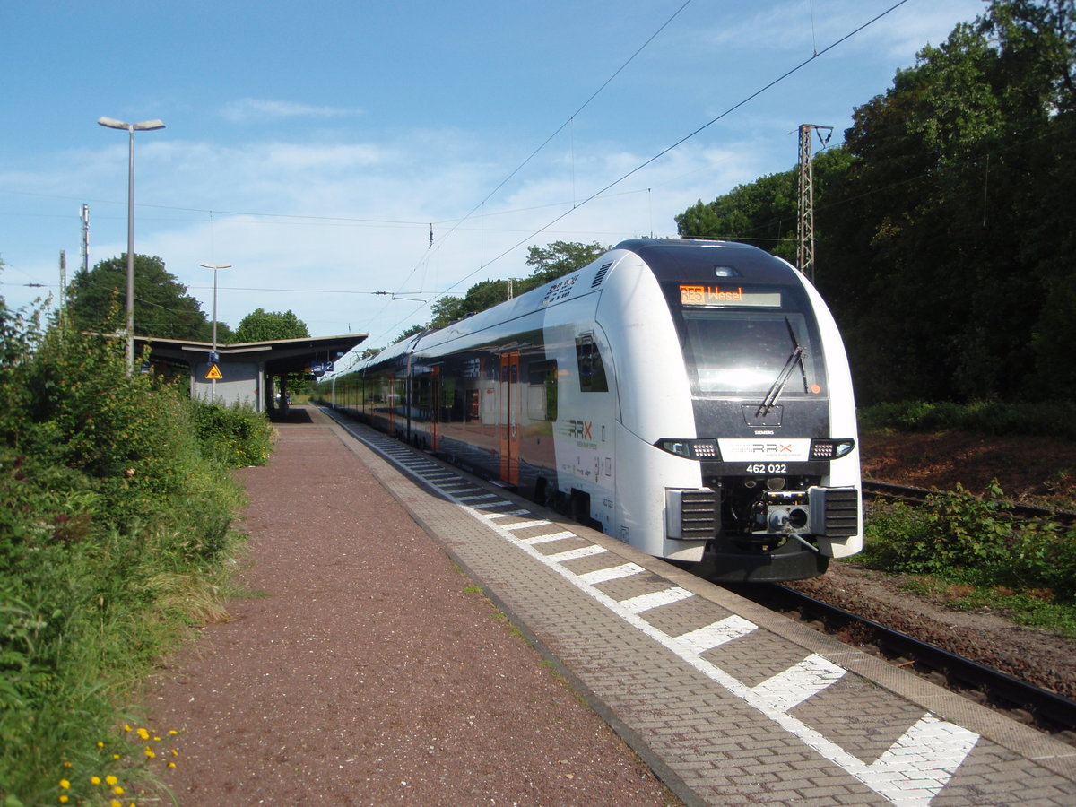 462 022 der National Express als RE 5 Koblenz Hbf - Wesel in Dinslaken. 09.06.2019
