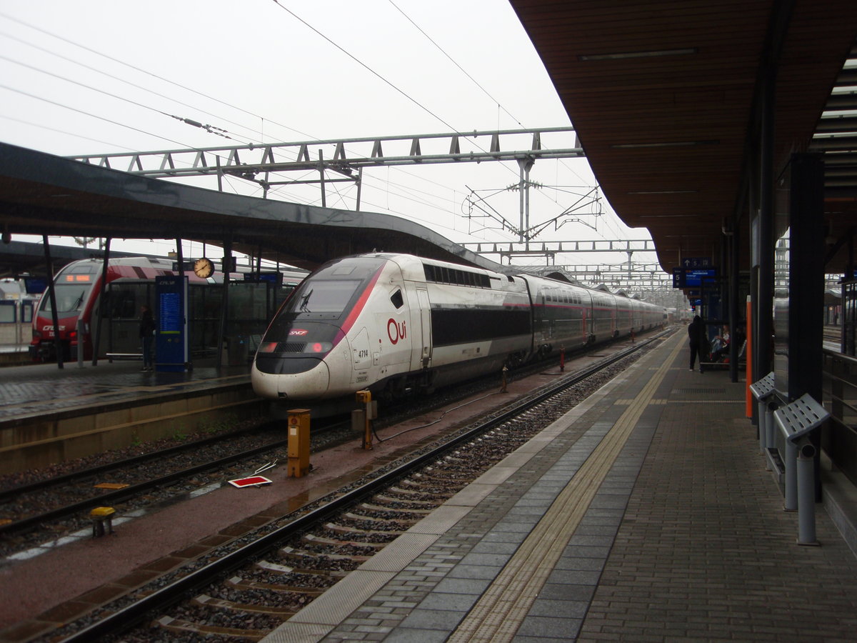 4714 als TGV nach Paris Est in Luxembourg. 27.04.2019