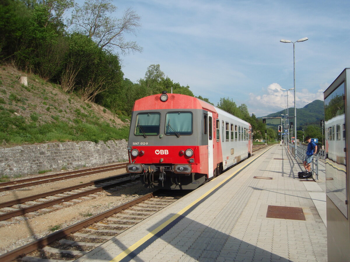 5047 012 als R Hainfeld - St. Plten Hbf in Traisen. 05.05.2024