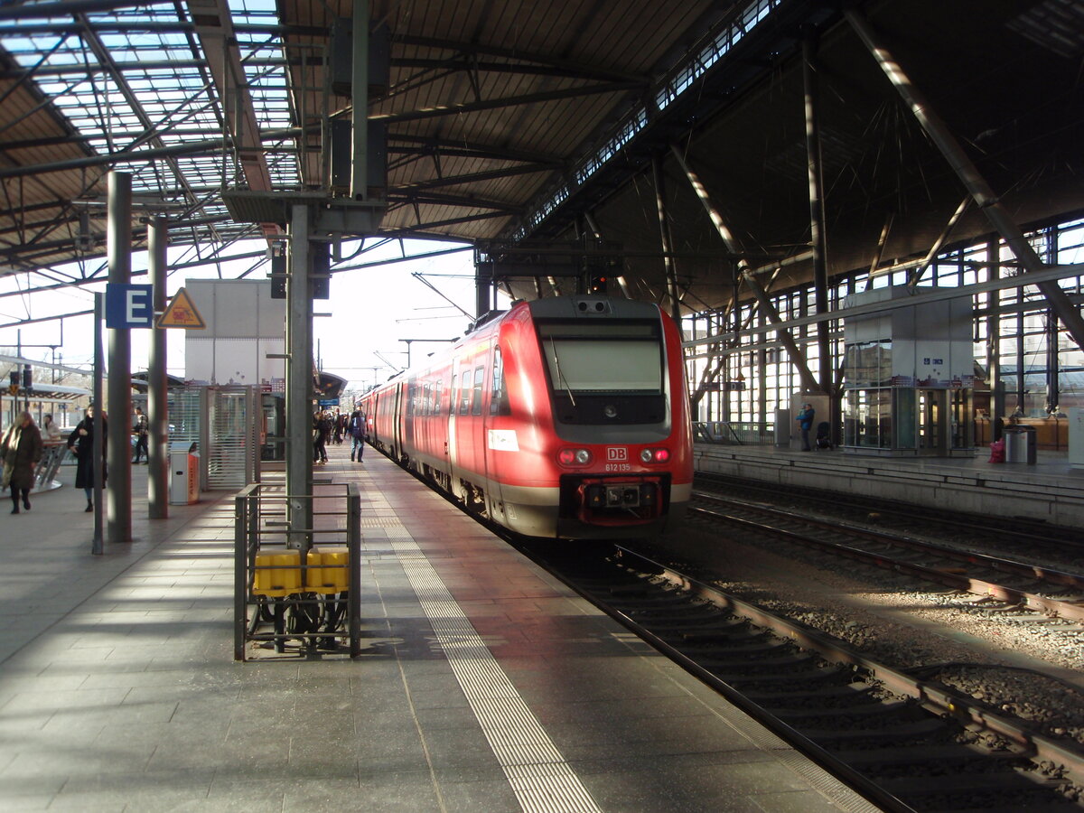 612 135 als RE 7 nach Wrzburg Hbf in Erfurt Hbf. 25.01.2025