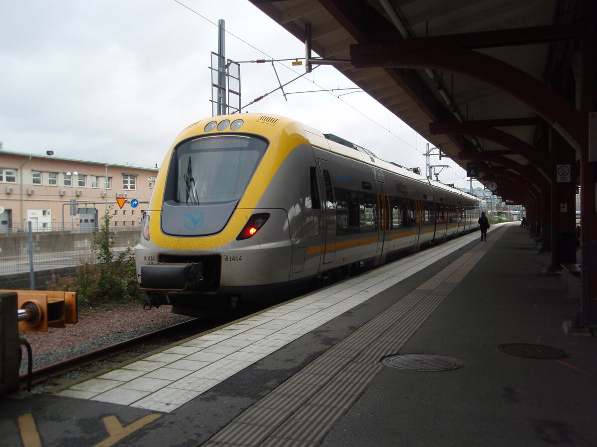 61414 von V�stt�gen als R nach Kungsbacka in G�teborg Central. 02.10.2023