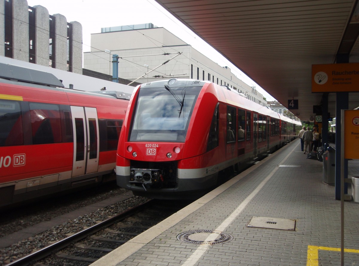 620 024 als RB 30 aus Ahrbrck in Bonn Hbf. 18.08.2014