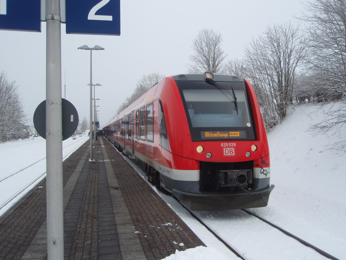 620 039 als RB 97 aus Brilon Wald in Usseln. 31.01.2026