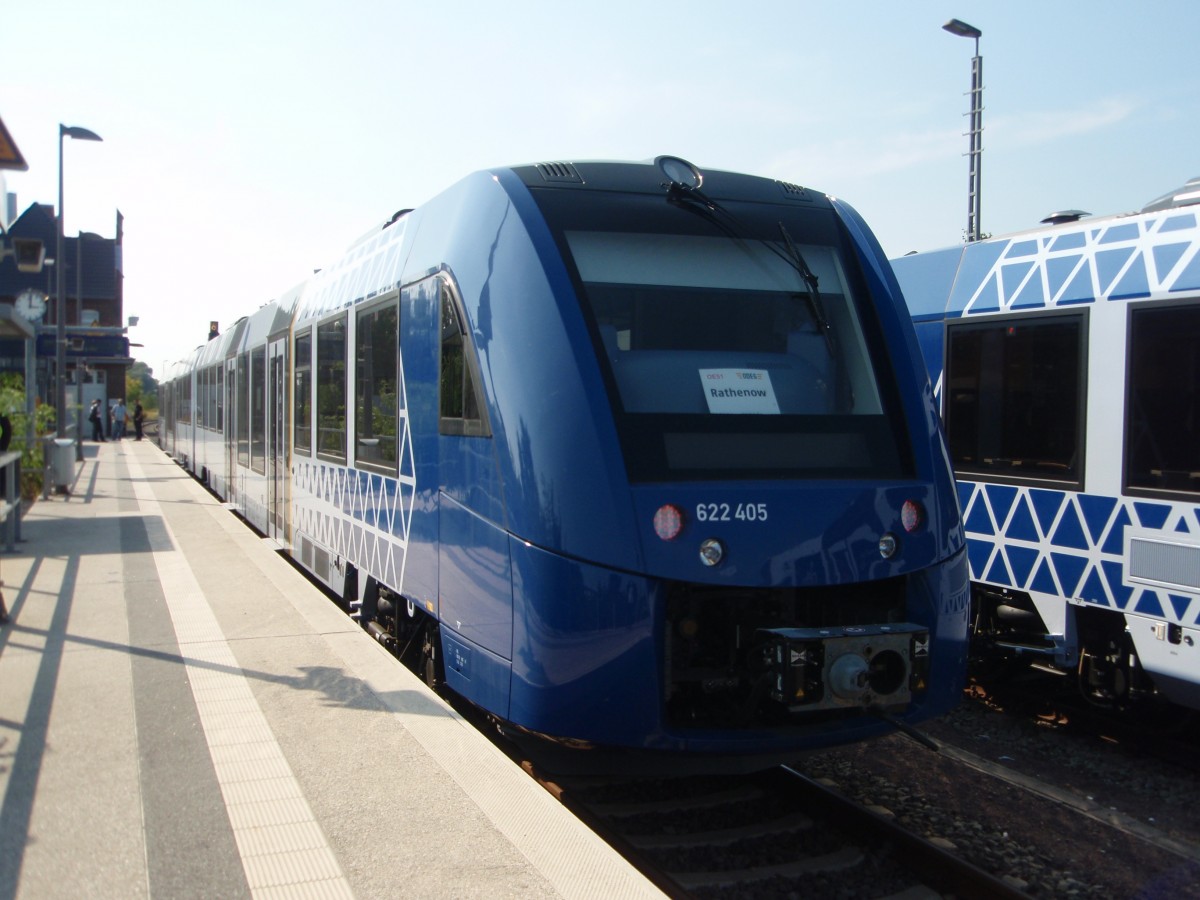 622 405 der vlexx als RB 51 nach Brandenburg in Rathenow. 04.09.2014