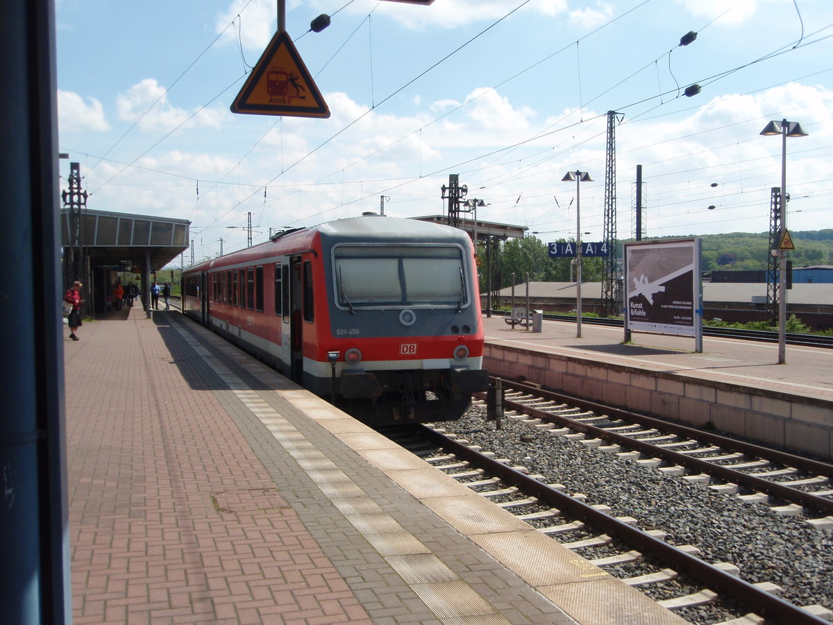 628 458 im Ersatzverkehr fr die Ruhrtalbahn nach Hattingen (Ruhr) in Witten Hbf. 01.05.2018