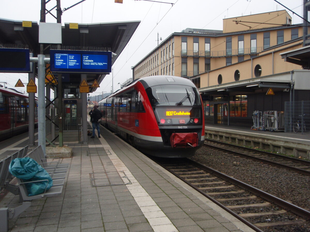 642 724 als RE 87 nach Crailsheim in Aschaffenburg Hbf. 18.12.2021
