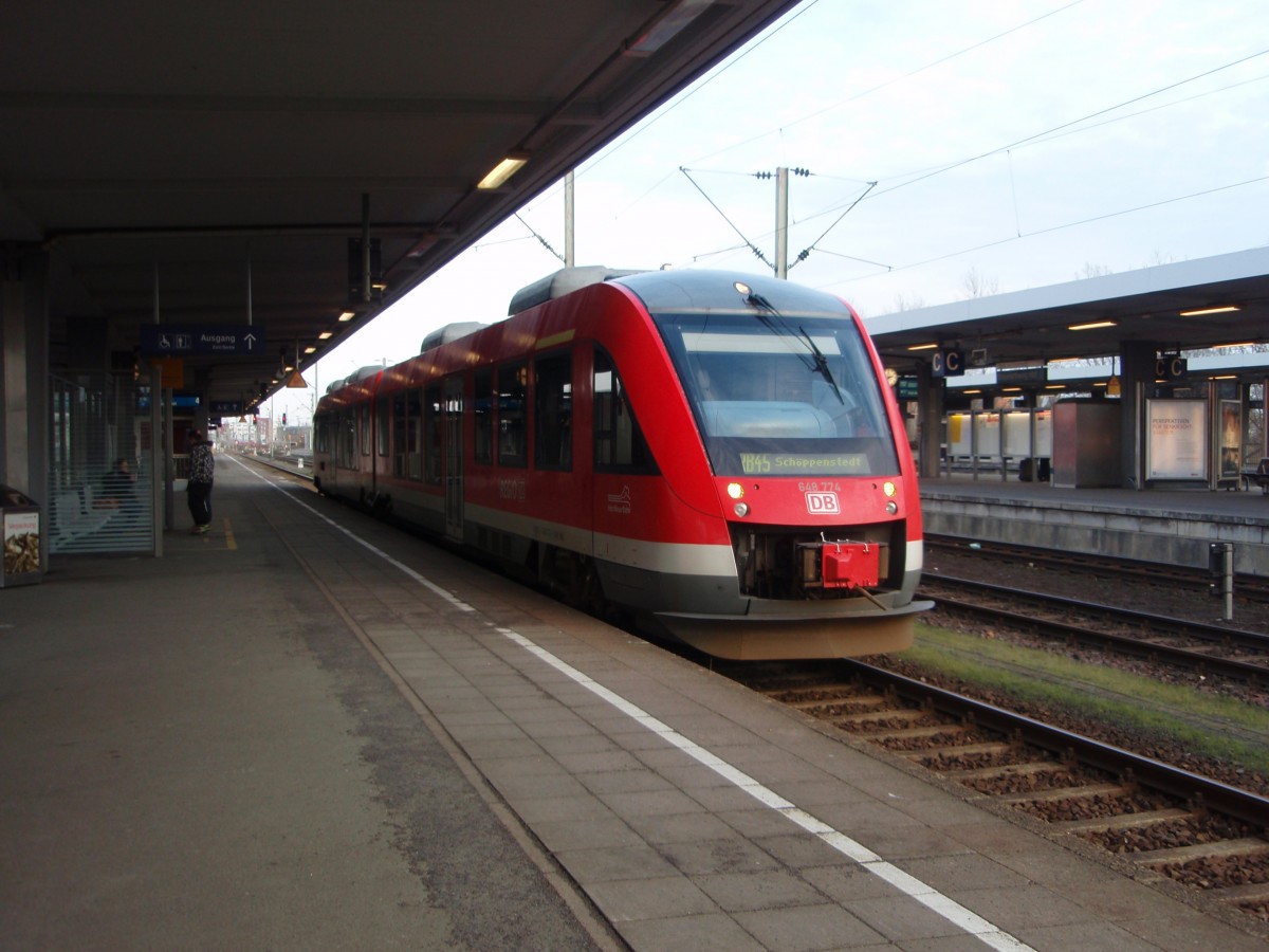 648 774 als RB 45 nach Schppenstedt in Braunschweig Hbf. 03.01.2015