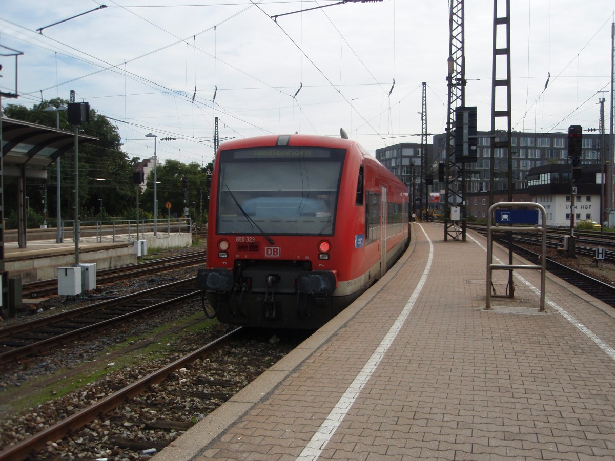 650 323 als RB nach Weißenhorn in Ulm Hbf. 25.08.2014