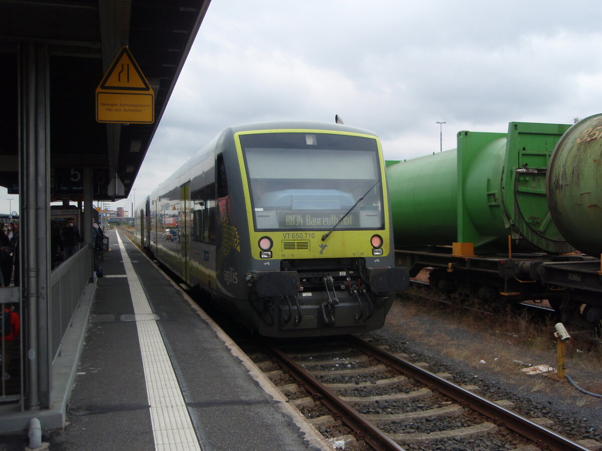 650 710 der agilis als RB 34 aus Bayreuth Hbf in Weiden (Oberpf). 24.09.2021