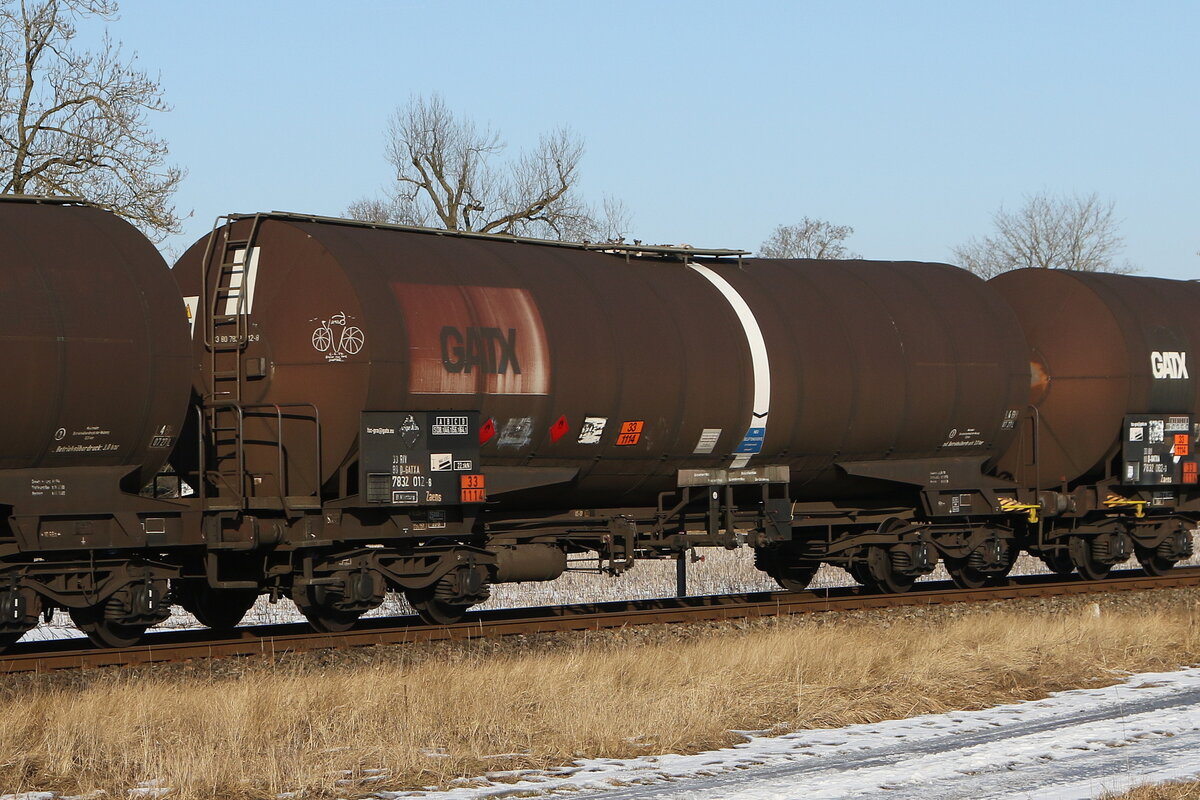 7832 012 (Zaens) von  GATX  am 21. Januar 2026 bei Pirach.