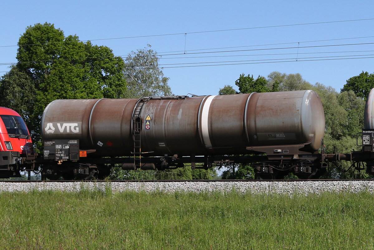 7836 306 (Zans) von  VTG  am 31. Mai 2021 bei bersee am Chiemsee.