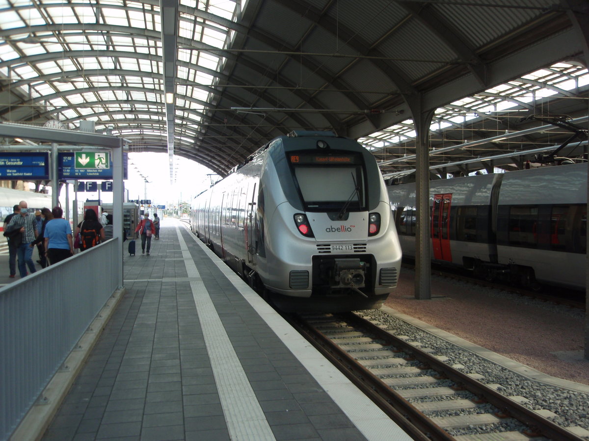 9442 113 der Abellio Rail Mitteldeutschland als RE 9 nach Kassel Wilhelmshhe in Halle (Saale) Hbf. 20.06.2020