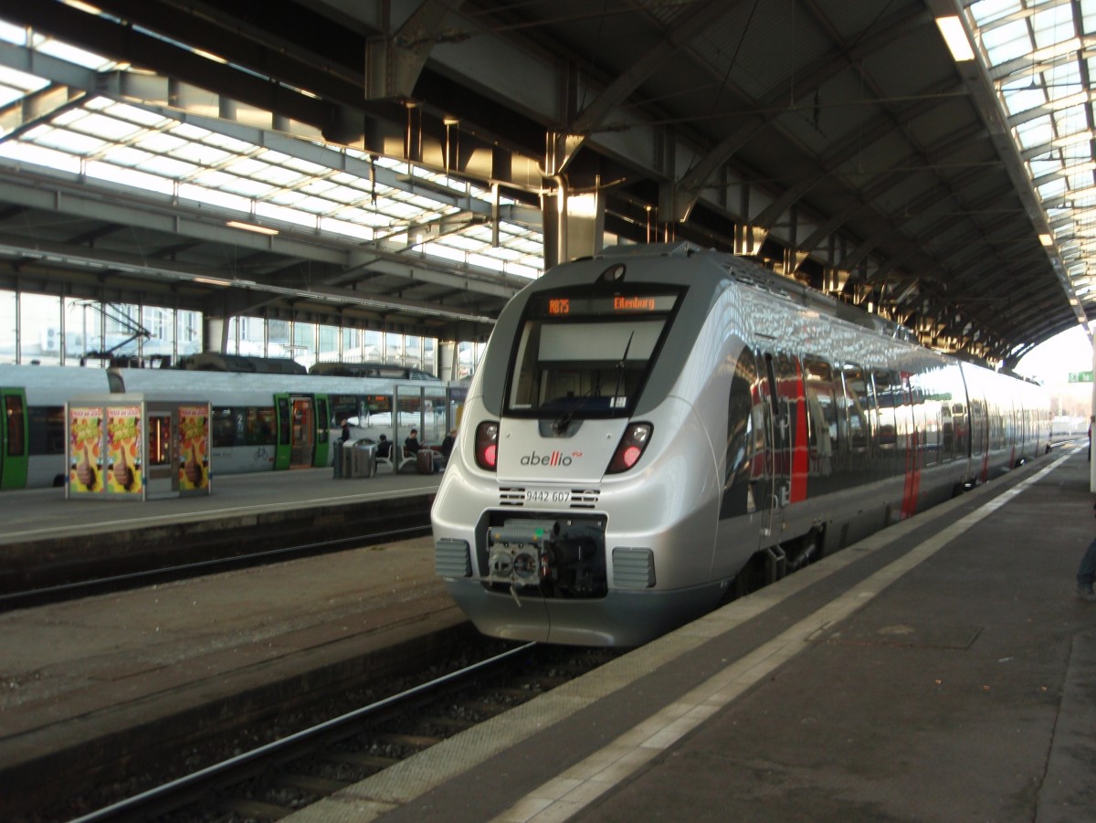 9442 607 der Abellio Rail Mitteldeutschland als RB 75 Lutherstadt Eisleben - Eilenburg in Halle (Saale) Hbf. 19.12.2015