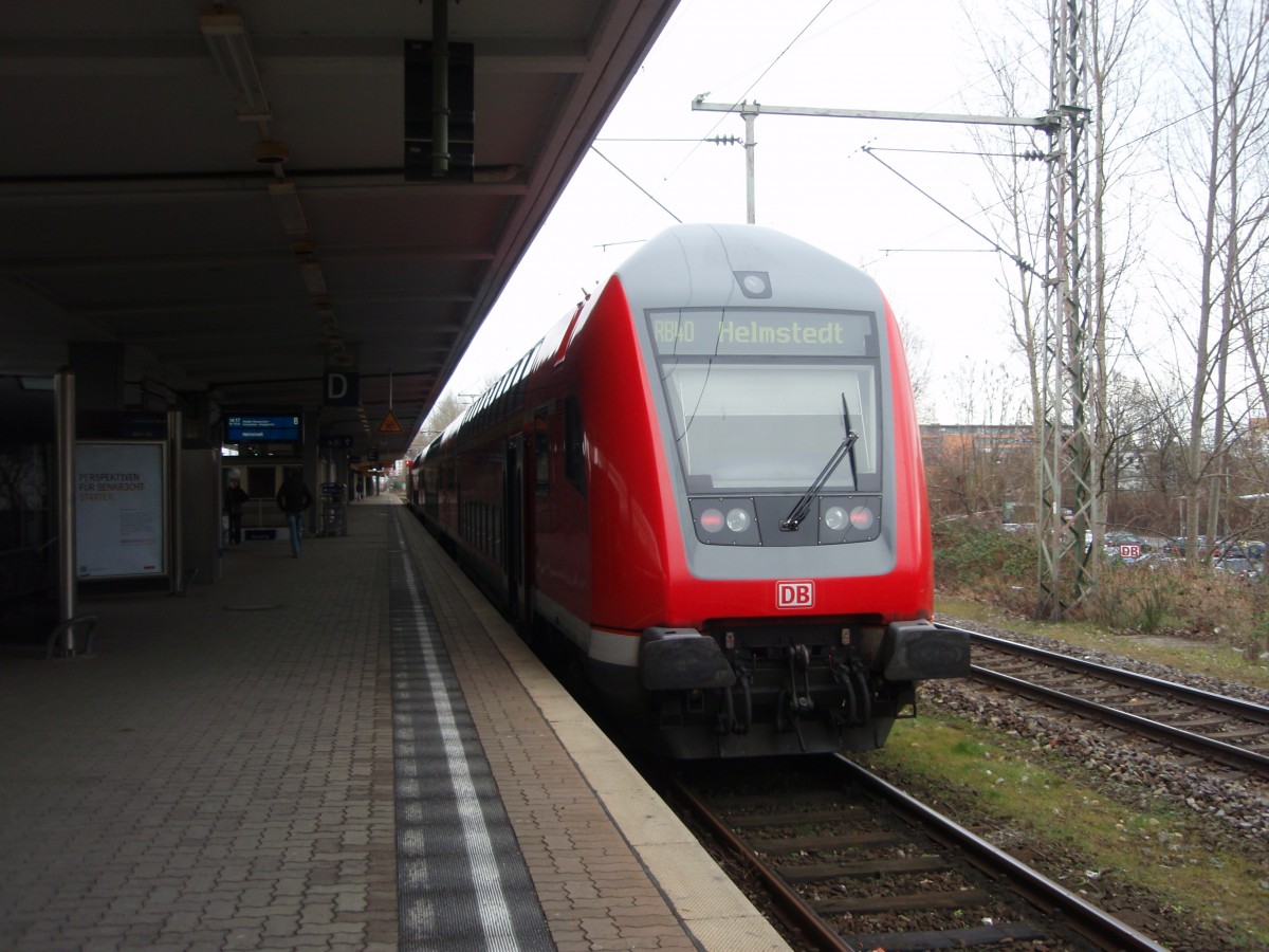Ein Doppelstock Steuerwagen als RB 40 nach Helmstedt in Braunschweig Hbf. 15.02.2014