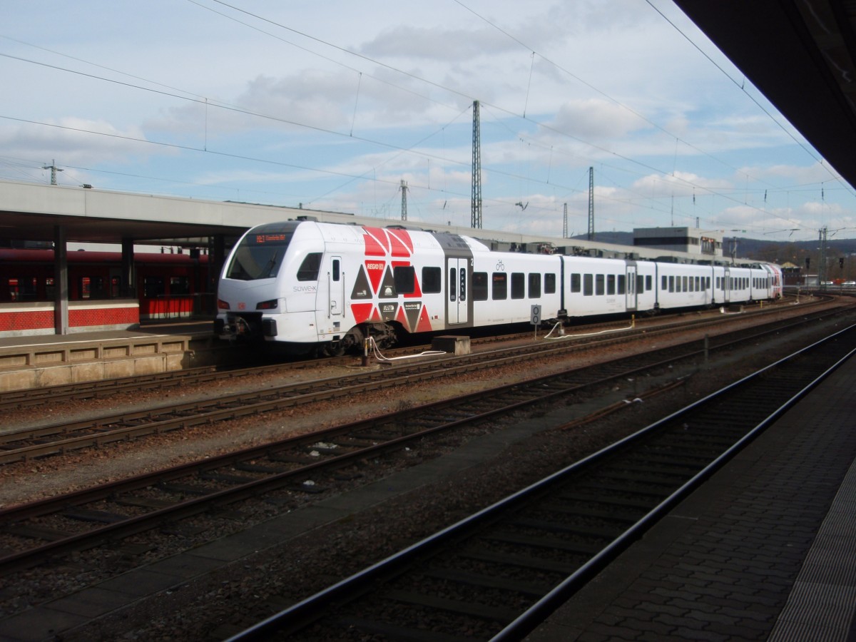 Ein ET 429 als RE 1 Koblenz Hbf - Mannheim Hbf in Saarbrcken Hbf. 28.02.2015