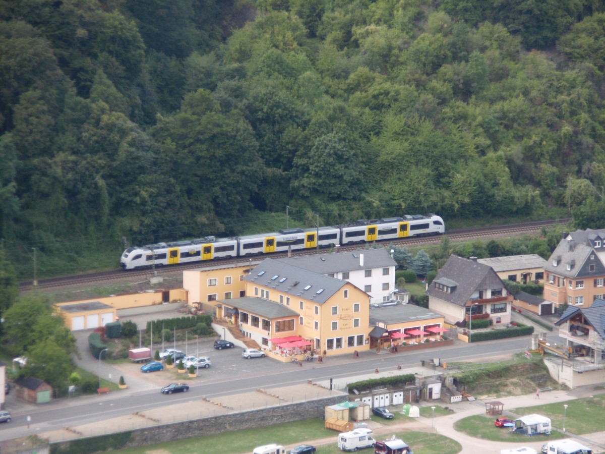 Ein ET 460 der trans regio als RB 32 Koblenz Hbf - Mainz Hbf in St. Goar. 02.09.2015