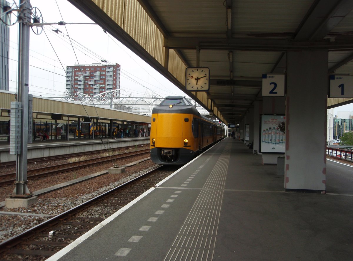 Ein ICM als IC nach Utrecht Centraal in Leiden Centraal. 15.07.2017