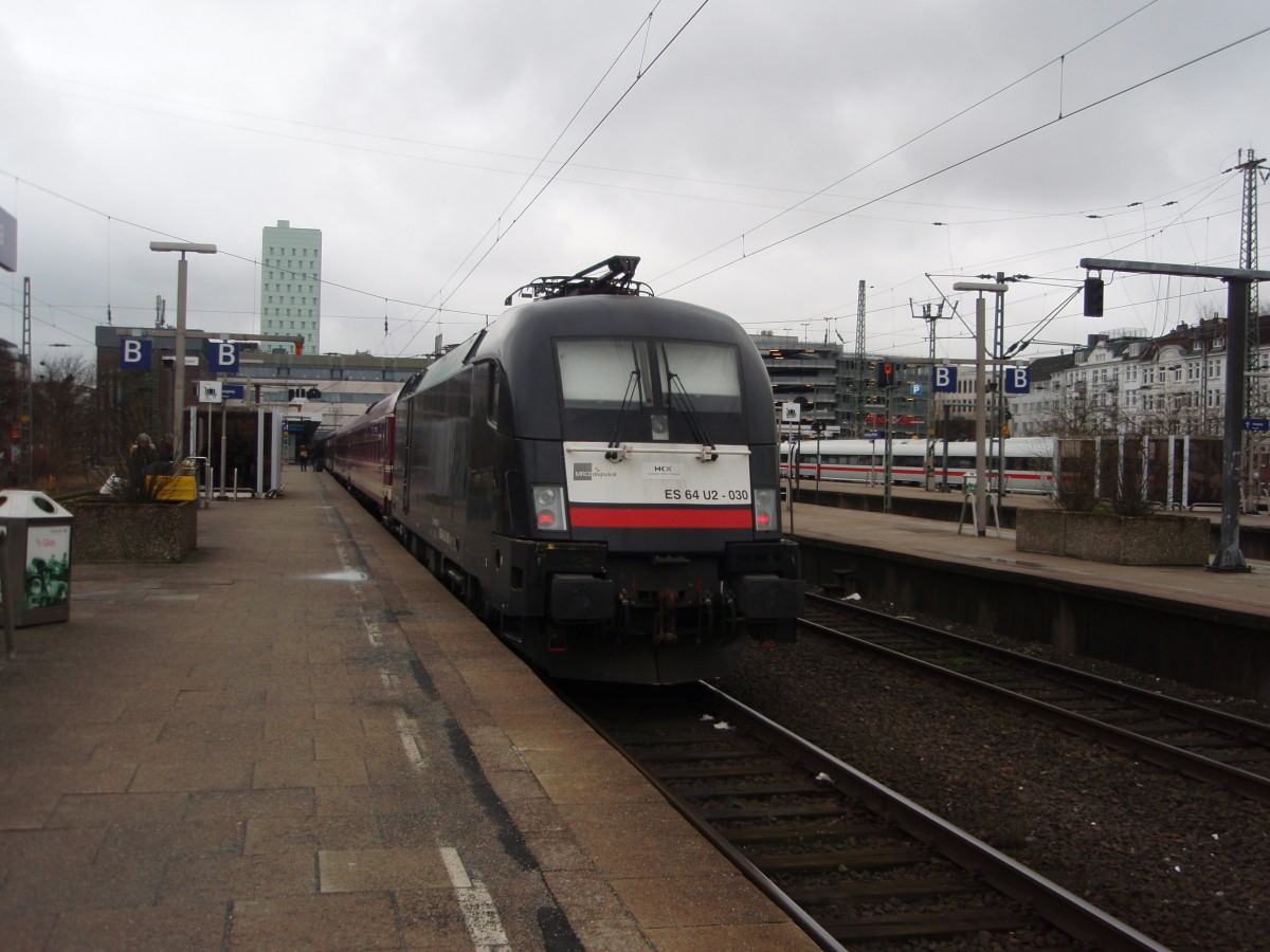 ES 64 U2 - 030 der MRCE Dispolok als HKX aus Kln Hbf in Hamburg-Altona. 21.03.2015