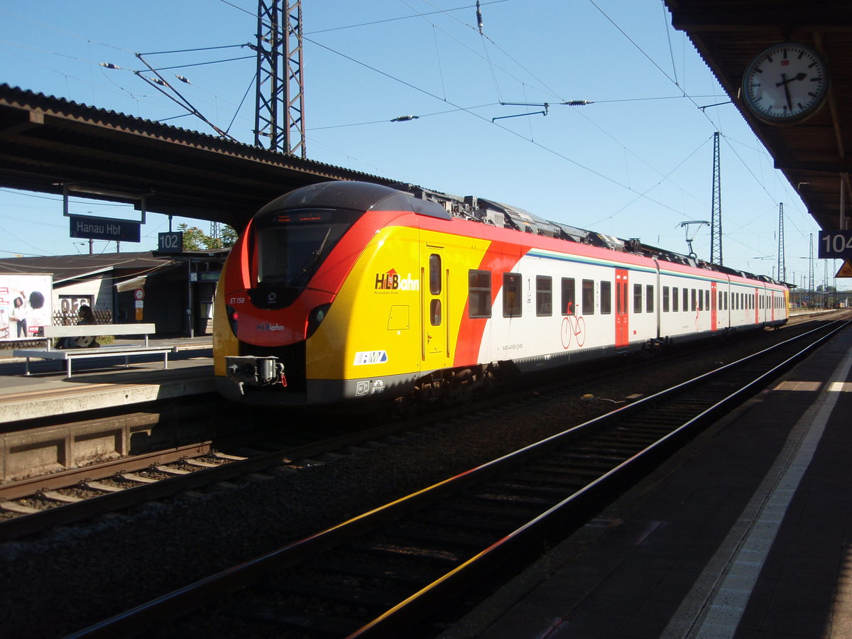 ET 158 der Hessischen Landesbahn als RB 58 Frankfurt (Main) Sd - Laufach in Hanau Hbf. 21.09.2019