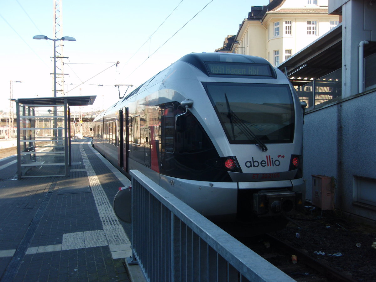 ET 22 2105 der Abellio Rail NRW als RB 91 nach Hagen Hbf in Siegen Hbf. 16.02.2019