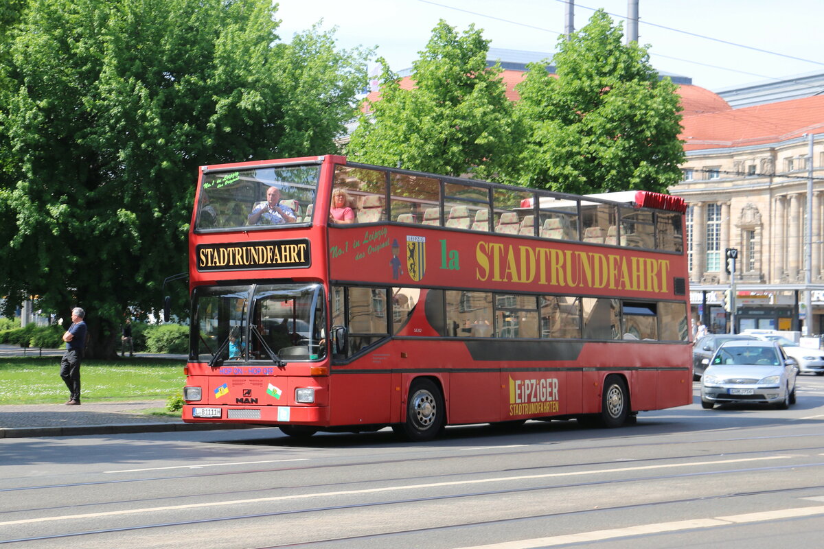 Leipziger Stadtrundfahrten, Leipzig - L-B 1111H - MAN SD 202 am 22. Mai 2023 in Leipzig (Aufnahme: Martin Beyer)