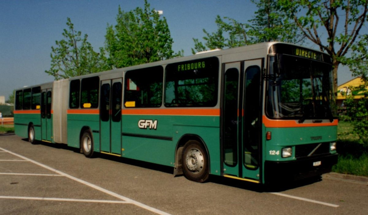 (MD174) - Aus dem Archiv: GFM Fribourg - Nr. 124/FR 351 - Volvo/Hess um 2000