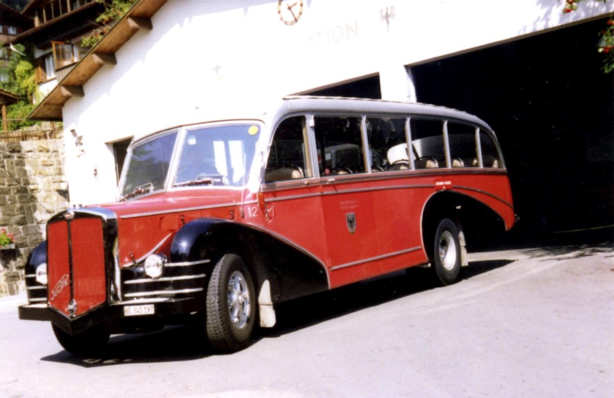 (MD181) - Aus dem Archiv: AFA Adelboden - Nr. 12/BE 345'197 - FBW/R&J um 1992 beim Autobahnhof Adelboden