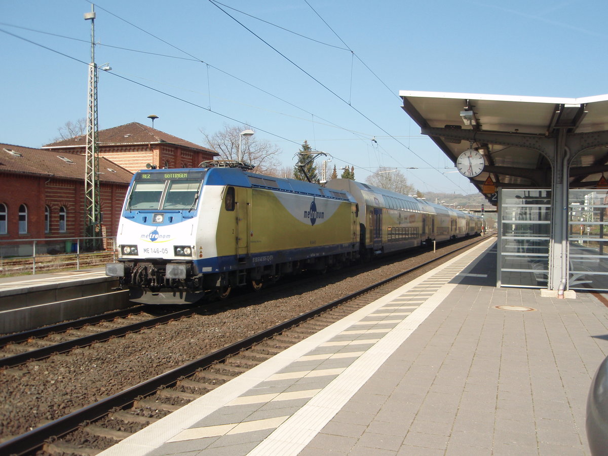 ME 146-05 der metronom Eisenbahngesellschaft als RE 2 Hannover Hbf - Gttingen in Einbeck-Salzderhelden. 30.03.2019